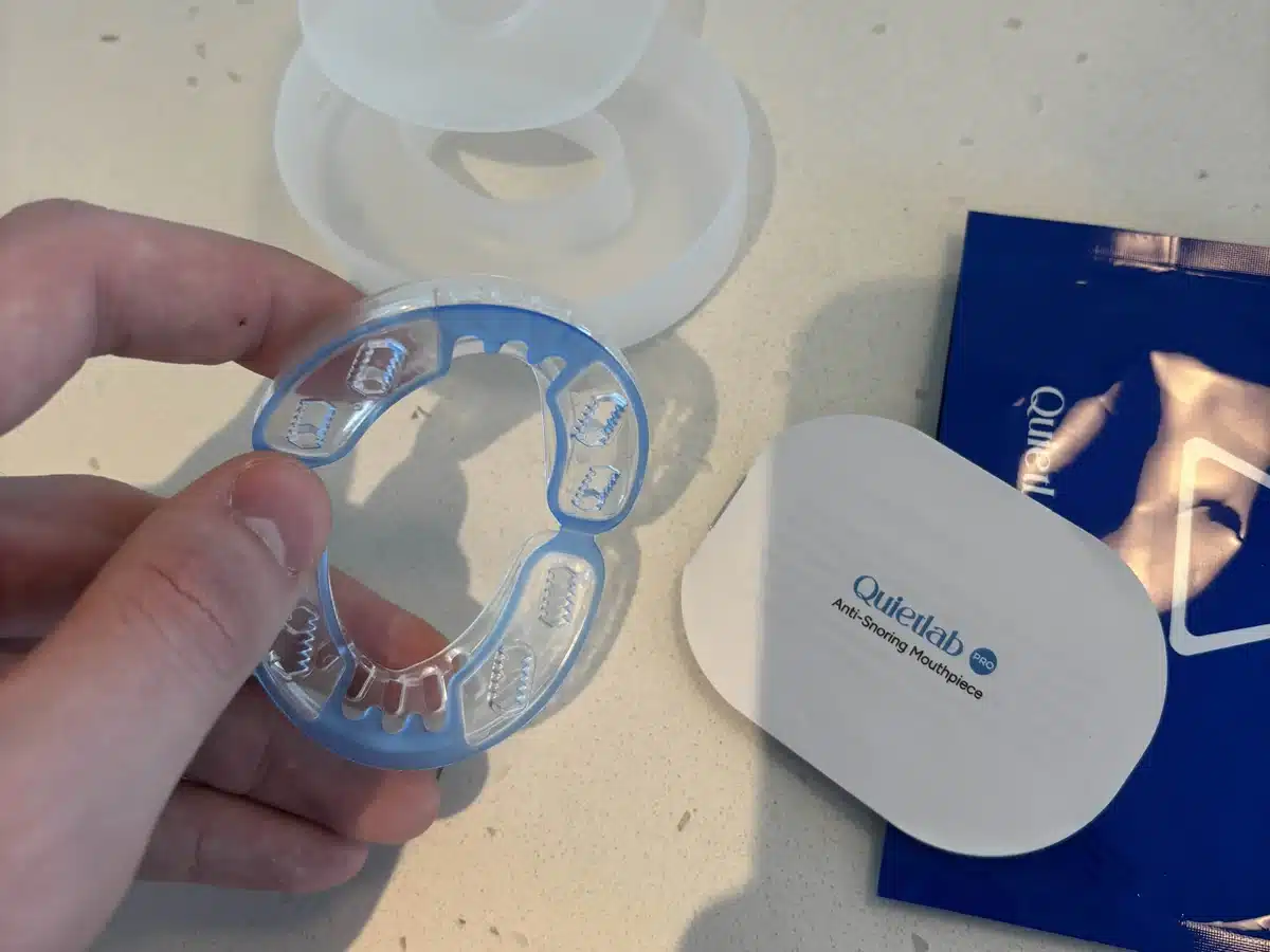 QuietLab Pro mouthpiece, travel case and care accessories